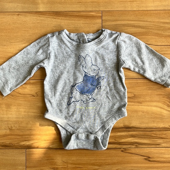Peter Rabbit Top - Picture 1 of 3